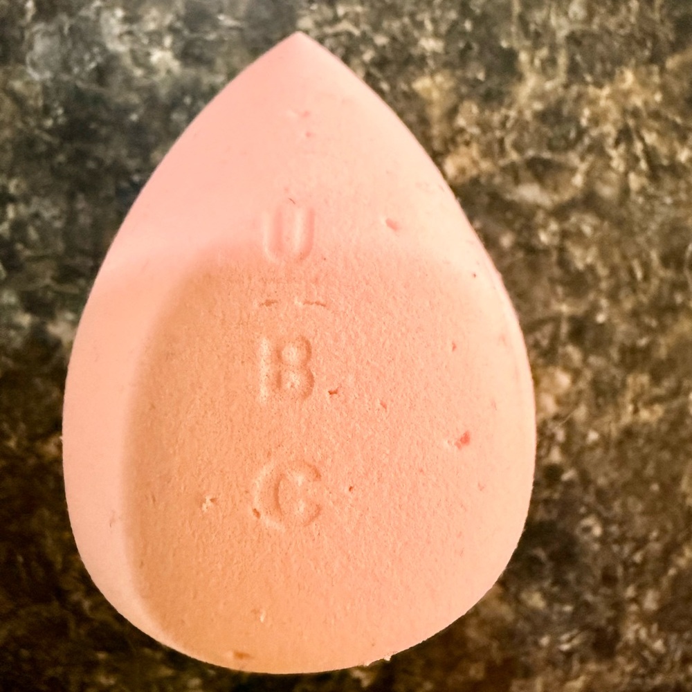 NEW! Ulta Beauty Collection (UBC) Soft Pink Makeup Sponge